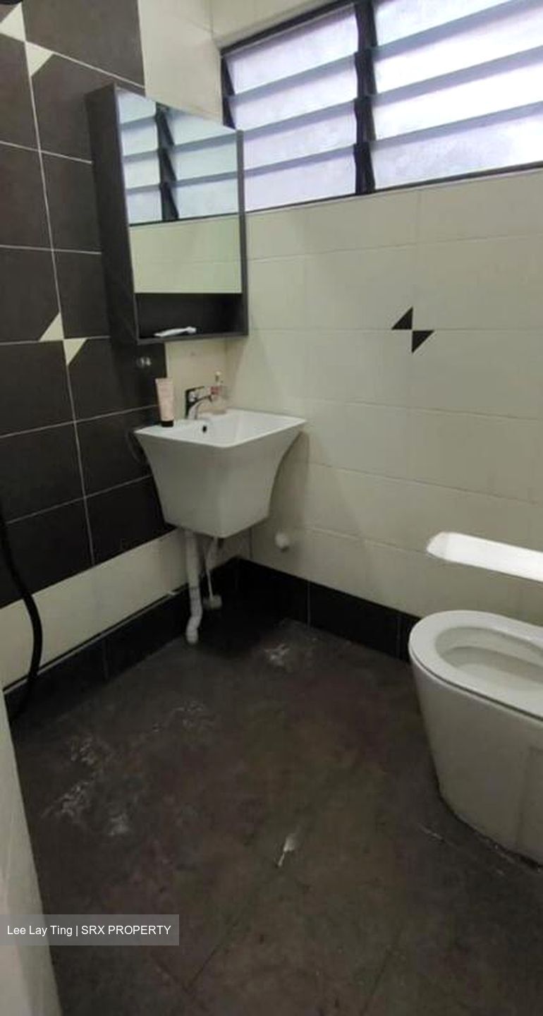 Blk 403 Jurong West Street 42 (Jurong West), HDB Executive #520053301